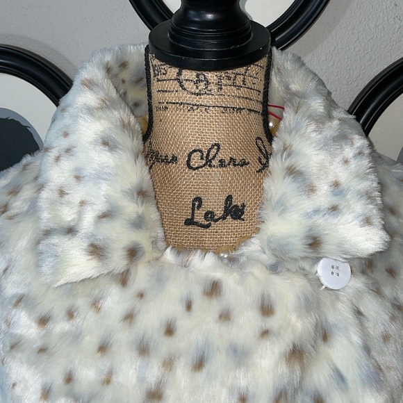 BNWT RAGA FAUX FUR COAT SIZE 1x - Picture 3 of 9